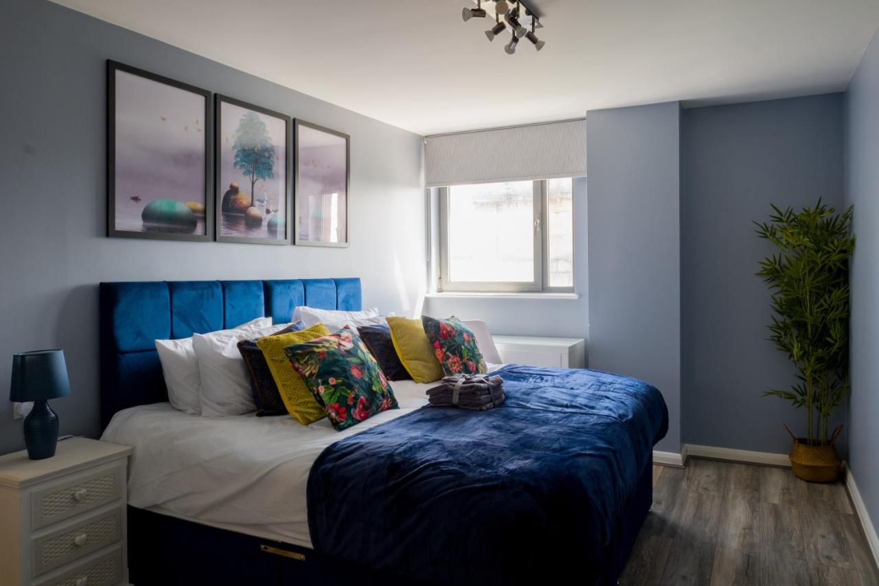 Pahuna Ghar Birmigham City 2 Bedroom Apartment- Short To Mid Term Let-Free Secure Parking Бирмингем Экстерьер фото
